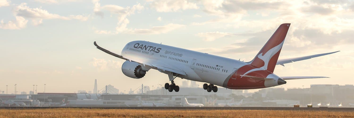 All Qantas Australia Finds, Options, Promo Codes & Vegan Specials