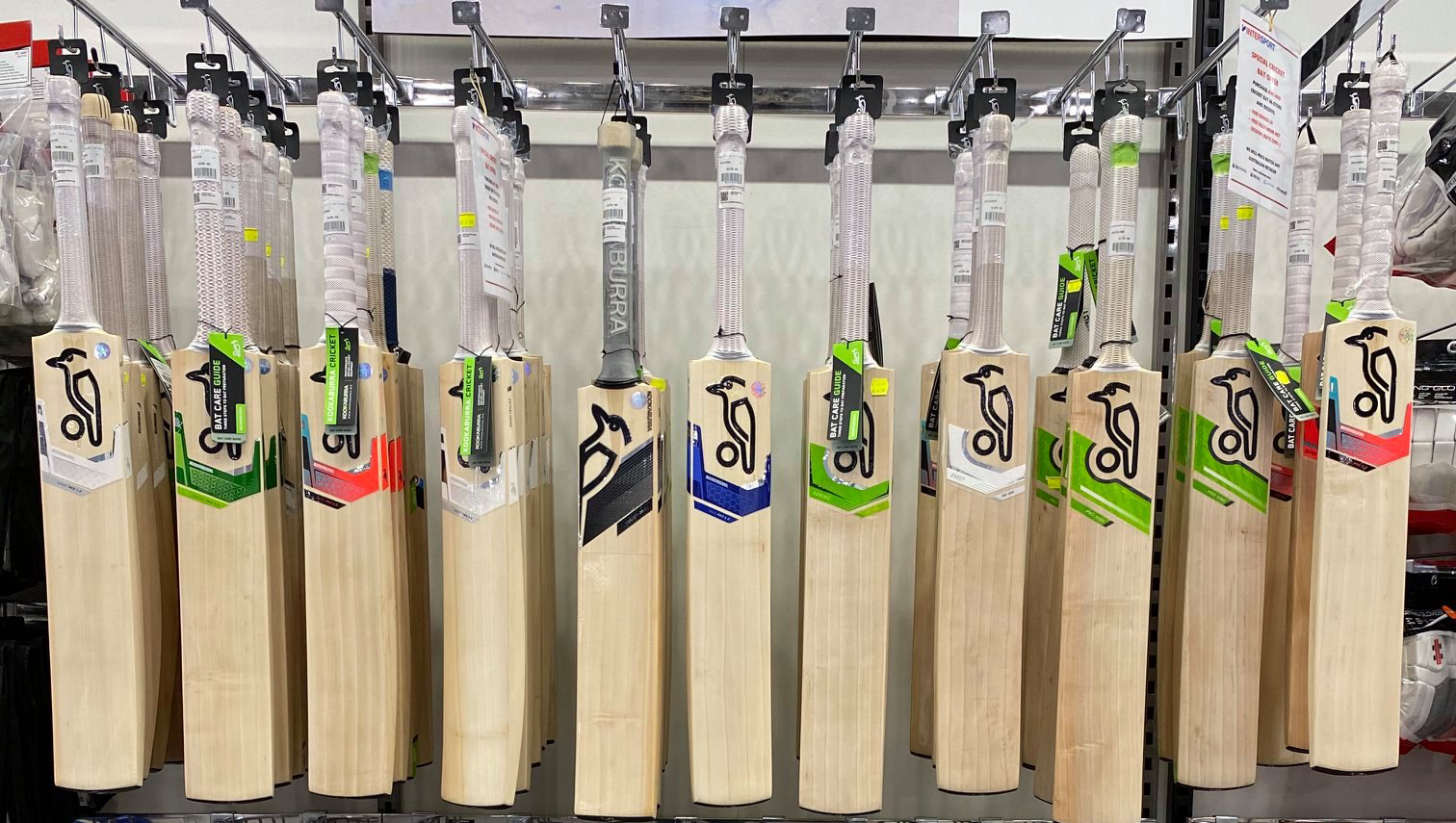 Minimum 5% OFF SneakQIK Exclusive offer on All Cricket gear (Including Sale items)