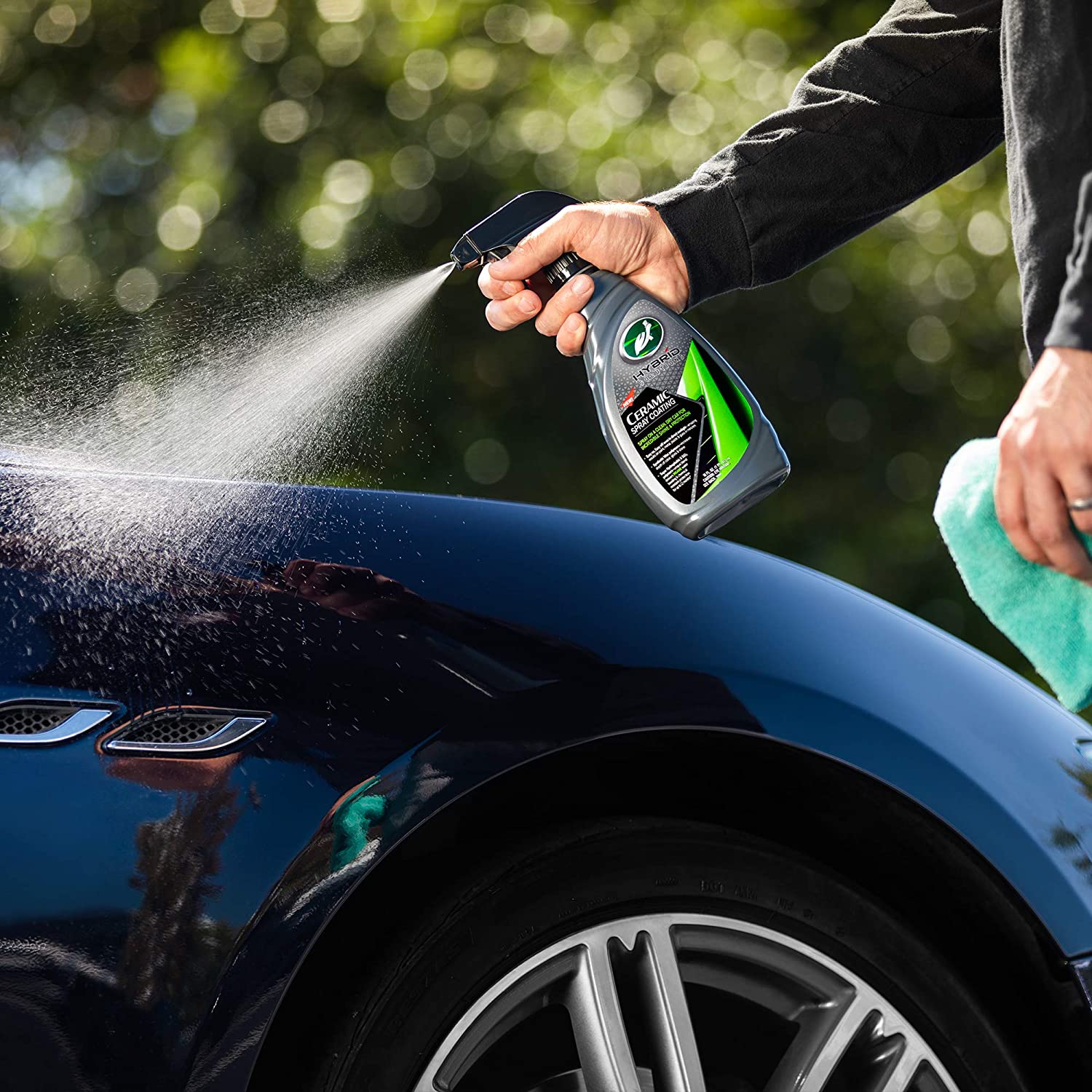34% OFF on TurtleWax Hybrid Ceramic Spray Coating Wax, 473 ml for $31.61 with free shipping