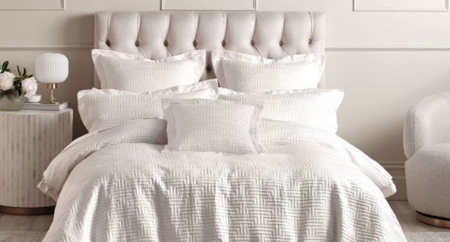 50% OFF on White Bed linen cover sets, pillowcase, towel collection