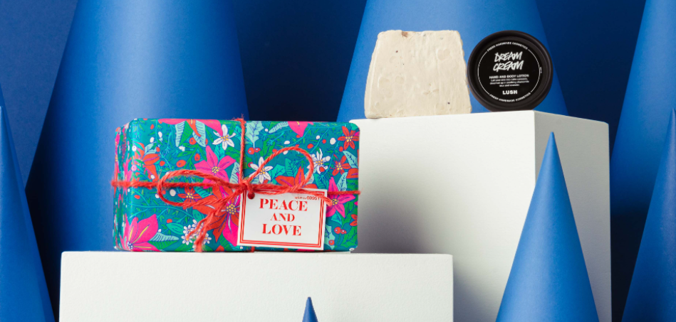Lush shop gifts under $30 like gift boxes and colourful Knot Wraps.