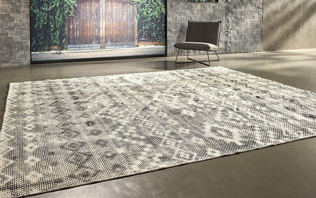 Save up to 40% OFF on rugs and accessories at Nick Scali